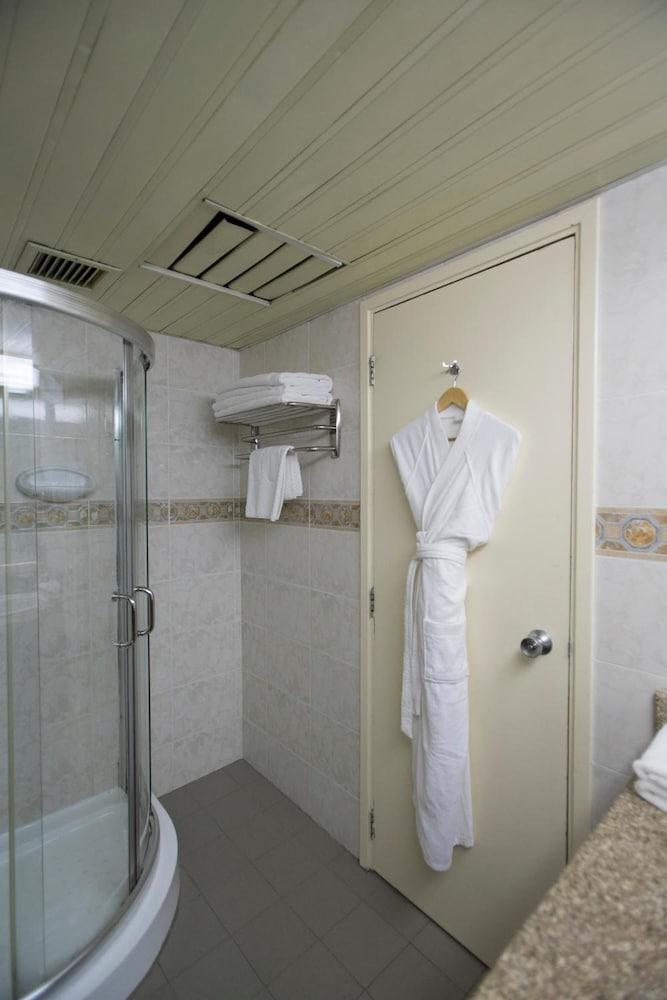 Hotel Muscat Holiday Hotel