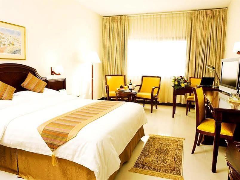Hotel Muscat Holiday 4*